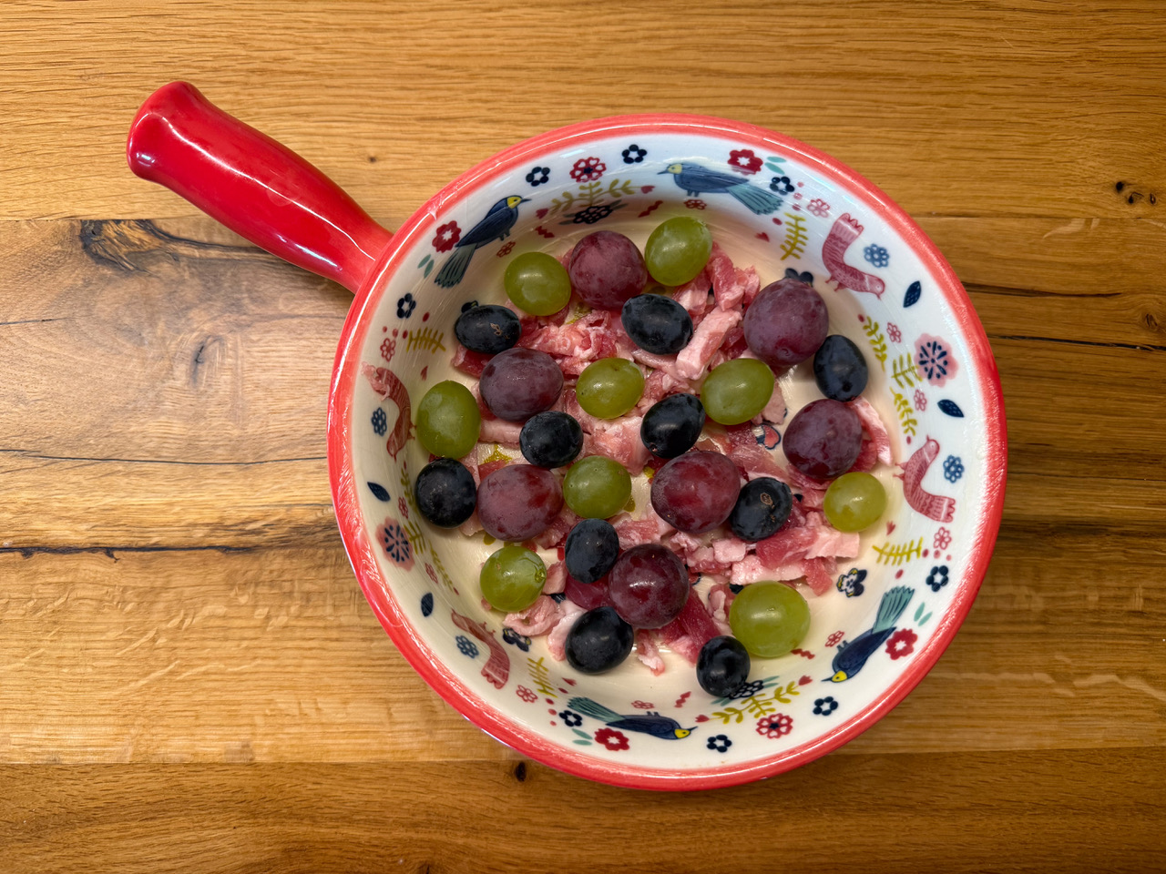 clafoutis sarat cu struguri